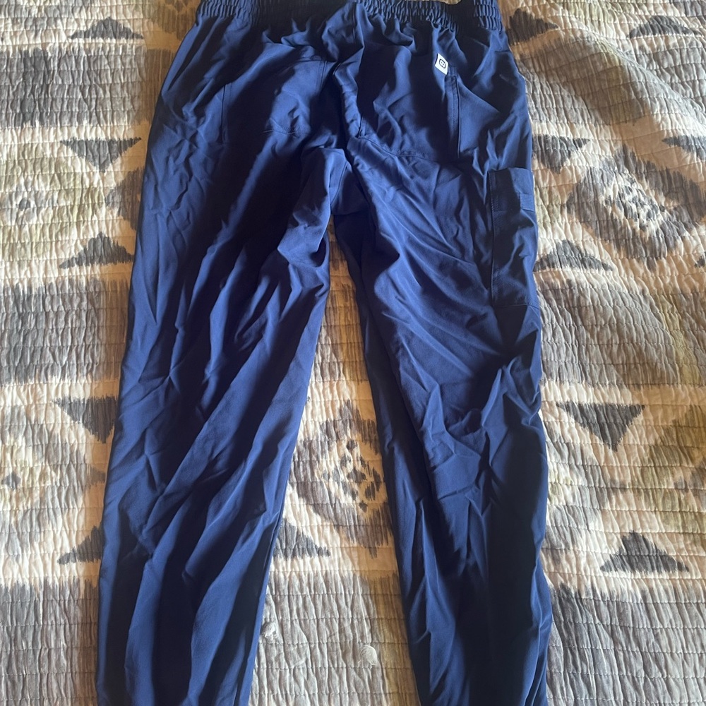 Wonder wink jogger scrubs!